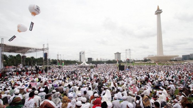 Islamisasi : Kebijakan Luar Negri Indonesia